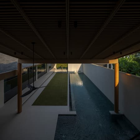 Baan Tectonix House